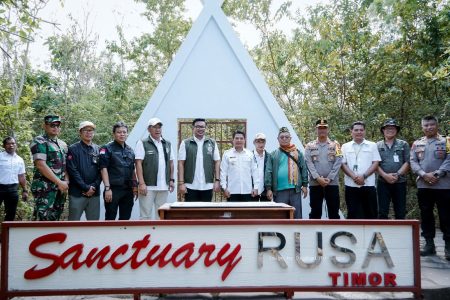 Wamen Kehutanan Resmikan Santuary Rusa Timur di Kabupaten Dompu