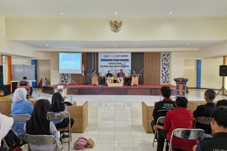 Kadis Dikbud NTB Buka Pelatihan Peningkatan Literasi Keuangan Lawan Judol dan Pinjol Ilegal