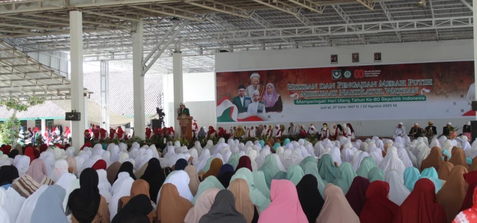 Rayakan HUT ke 80 RI, Pimpus Muslimat NW Gelar Hiziban dan Pengajian Merah Putih