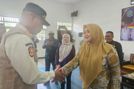 Wagub NTB Lepas Tim Inventarisasi Aset Daerah: Kendaraan Dinas Tak Terpakai Akan Dilelang