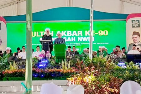 Hultah Akbar ke 90 Madrasah NWDI, Ketum PBNW : Gapai Indonesia Emas 2045 dengan Tiga Pilar Utama