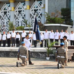 Dilepas Wabup, Kirab Pataka HUT ke-80 Loteng Resmi Dimulai