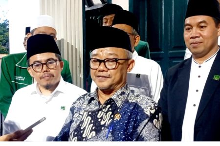 Menteri Dikdasmen dan NW Bangun Komitmen Beri Pelatihan Mutu kepada Guru NW