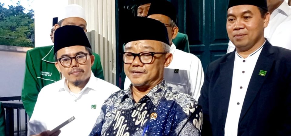 Menteri Dikdasmen dan NW Bangun Komitmen Beri Pelatihan Mutu kepada Guru NW