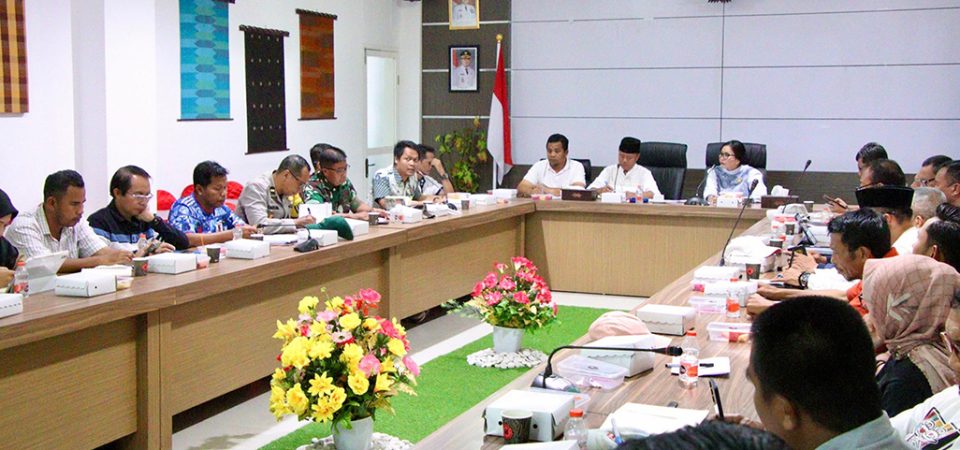 Pimpin Rakor MBG, Sekda Dompu Perkuat Ketahanan Pangan dan Koordinasi Lintas Sektor