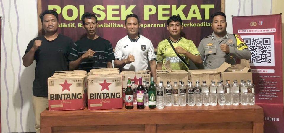 Polsek Pekat Berhasil Amankan Ratusan Botol Miras Ilegal