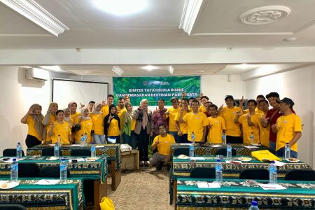 Dispar KLU Gelar Bimtek Tata Kelola dan Pemasaran Destinasi Wisata