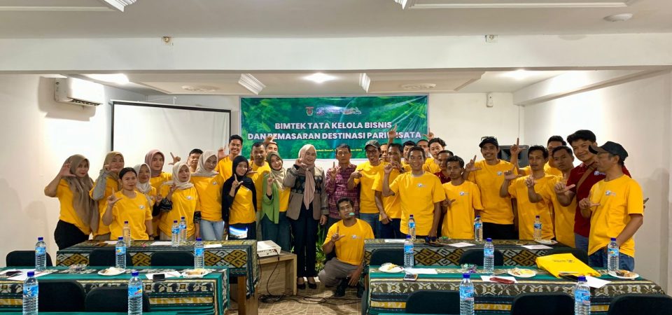 Dispar KLU Gelar Bimtek Tata Kelola dan Pemasaran Destinasi Wisata