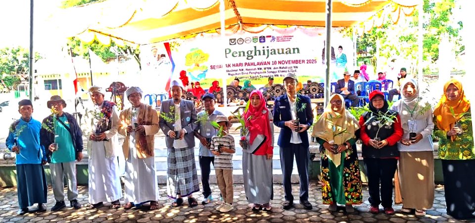 Semarak Hari Kepahlawan, Muslimat NW, Himmah NW, IPNW dan Nahdliyat NW Gelar Penghijauan