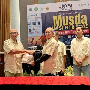 Ketua JMSI NTB H. Boy Mashudi Lantik Pengcab JMSI Lotim