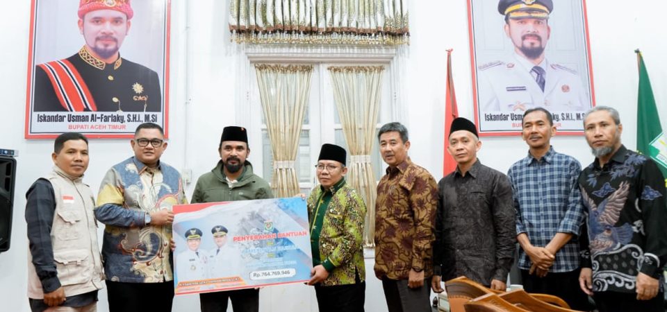 Pemda dan Masyarakat Lombok Utara Salurkan Bantuan Kemanusiaan untuk Korban Banjir Aceh Timur