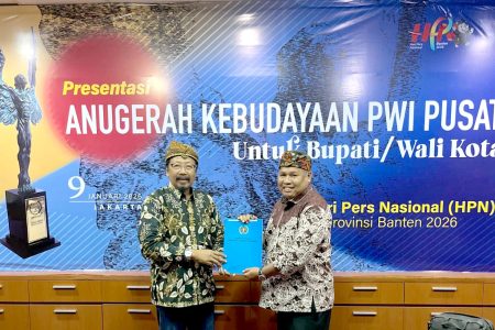 Walkot Mataram Mohan Roliskana Ditetapkan sebagai Penerima Anugerah Kebudayaan PWI 2026