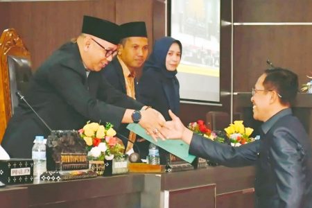 Dewan Mulai Bahas Raperda Tentang Kepariwisataan dan Pengakuan dan Perlindungan Masyarakat Hukum Adat