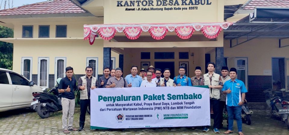 Baksos HPN 2026, PWI NTB Turun Langsung Bantu Warga Terdampak Banjir Lombok Tengah