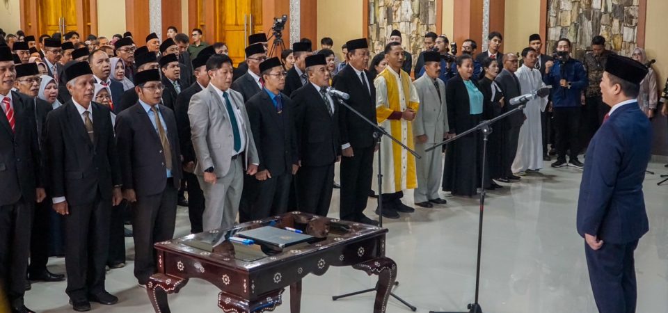 Mutasi Pejabat Eselon III dan IV,  Gubernur LMI : Pentingnya Integritas dan Komitmen