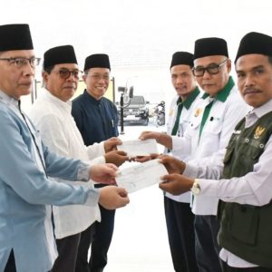 Salurkan Zakat melalui Baznas, Bupati Lotim Dorong Optimalisasi Zakat
