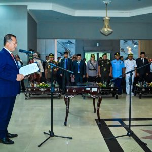 Gubernur Iqbal Lantik Abul Chair jadi Sekda NTB
