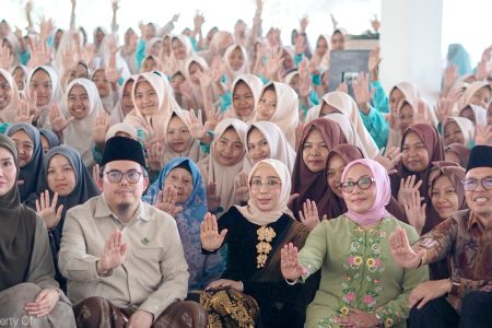 Menteri PPPA Hadiri Hultah ke 83 Madrasah NBDI, Pesan Jaga Perempuan dan Anak