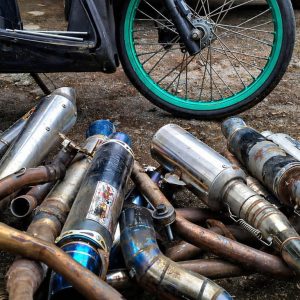 Belasan Knalpot Brong Diamankan Kepolisian di Pelabuhan Carik