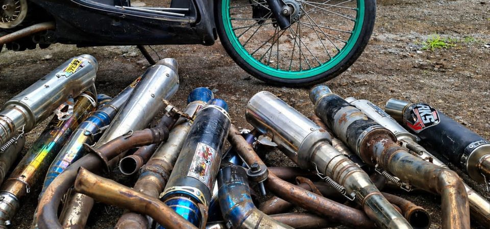 Belasan Knalpot Brong Diamankan Kepolisian di Pelabuhan Carik