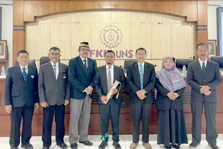 Lalu Usman Ali Sukses Jalani Ujian Tertutup dan Promosi Doktor di UNS