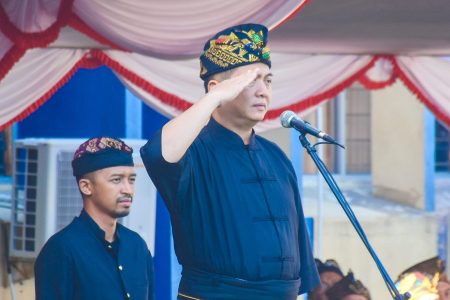 Momen Peringatan Hardiknas, Gubernur Iqbal Janjikan Tambahan Penghasilan 1.759 Guru P3K-PW