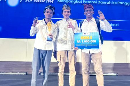 Mahasiswa Asal Masbagik Raih Juara 3 BPC HIPMI NTB Lewat Inovasi Pakan Ternak Kroto Herbal