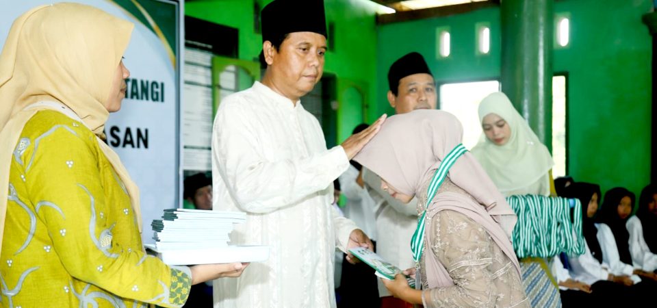 Tasyakuran Penamatan Siswa MTs. Fathul Muin NW Montong Tangi Dibanjiri Air Mata