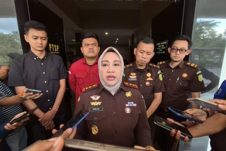 Kejari Loteng Tetapkan Empat Tersangka Korupsi Pengadaan Dump truck