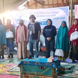 IJS Lombok Timur Gandeng Baznas Salurkan  Paket Sembako untuk Fakir Miskin dan Jompo