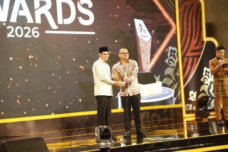 Wabup Loteng Raih Anugerah Figur Akselerator Kemajuan pada detikBali-Nusra Awards 2026