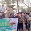 Peduli Kebakaran Desa Adat Sade, IAI Hamzanwadi Lombok Timur Turunkan Bantuan
