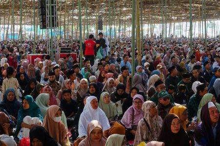 Puncak Hultah ke 91 Madrasah NWDI, Anjani jadi Lautan Manusia