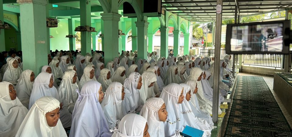 SMPN 01 Praya Tengah Tumbuhkan Tradisi Tahfiz dan Kajian Kitab